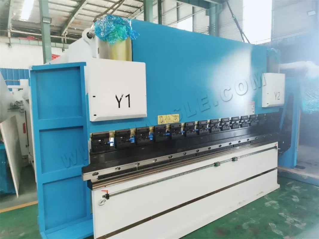 Pressa piegatrice CNC India-WE67K-100T3200