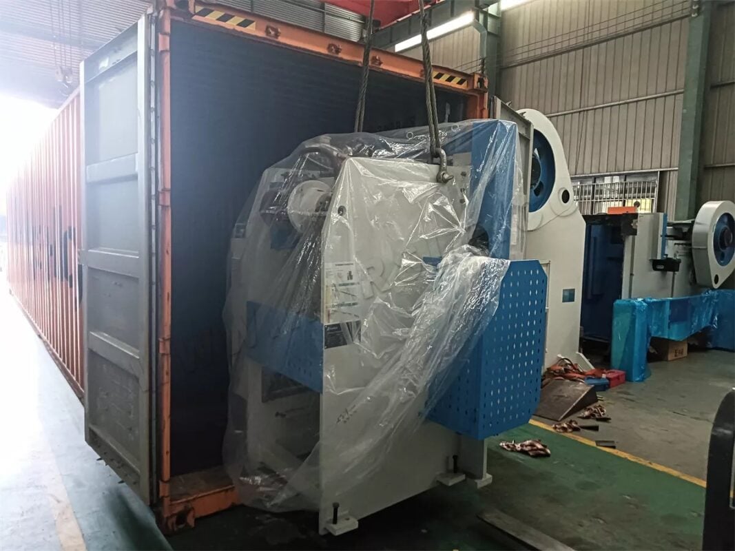 Serbia-WE67K-125T3200 Prasa krawędziowa CNC i WC67K-40T1200 Prasa krawędziowa NC