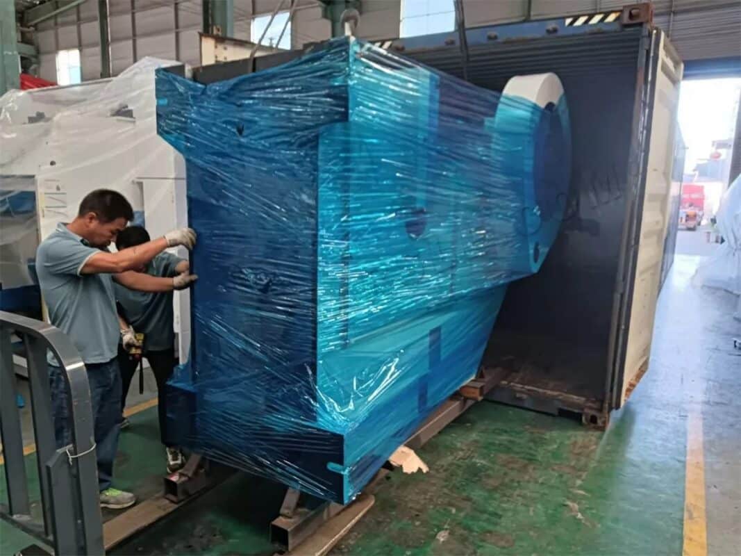 Thailand-QC11K-8X2500 Shearing Machine & J21S-125T Punching Machine