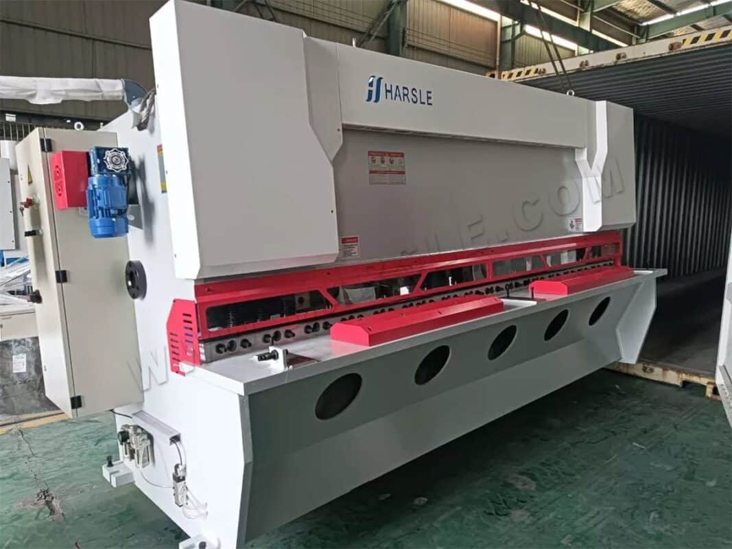 India-WE67K-160T3200 CNC Press Brake And QC11K-6X3200 DAC-360T Guillotine Shearing Machine