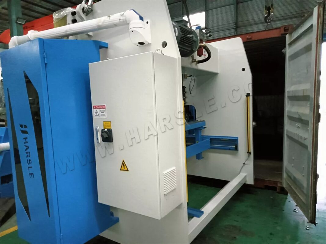 Australia - WE67K-100T2500 DA58T Máquina dobladora de 4+1 ejes