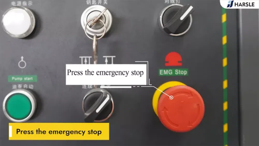 Como operar a máquina de corte guilhotina (E21S)?