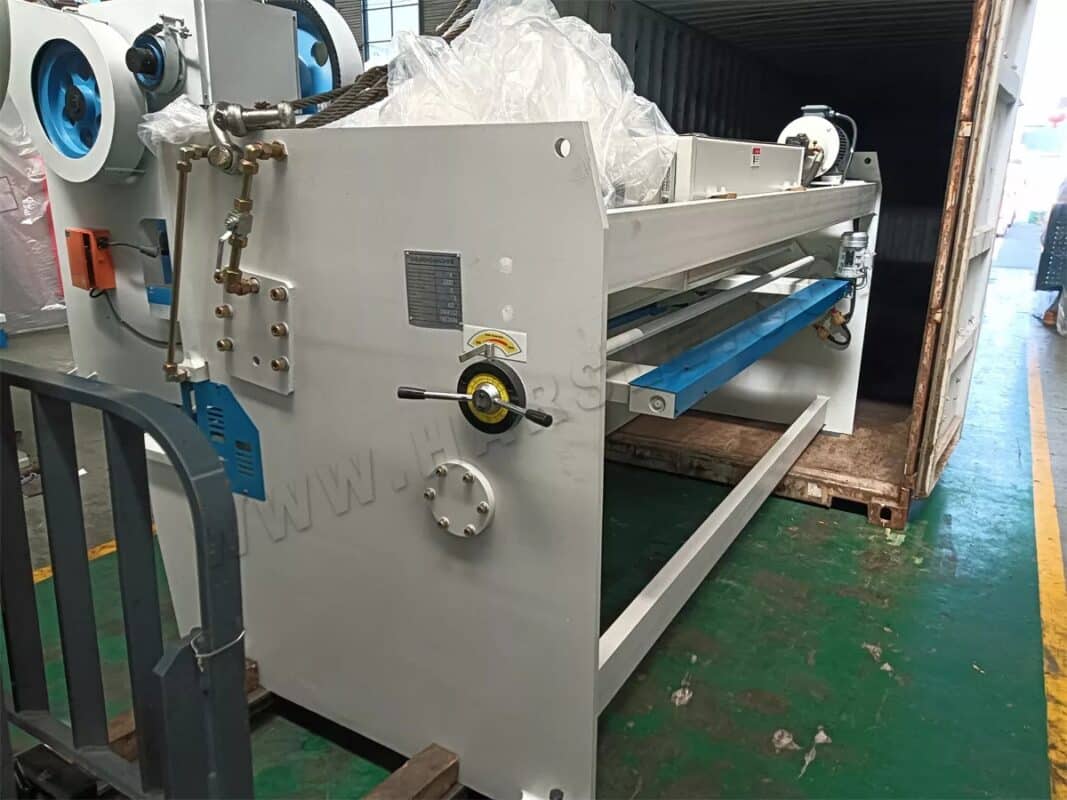 Prensa plegadora CNC WE67K-100T3200 y cizalla QC12K-4X3200 de Brasil