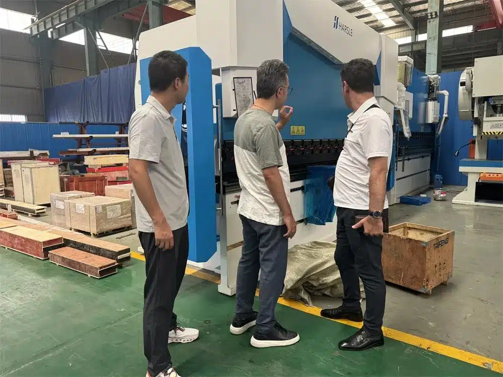 Fortalecendo laços com clientes iranianos