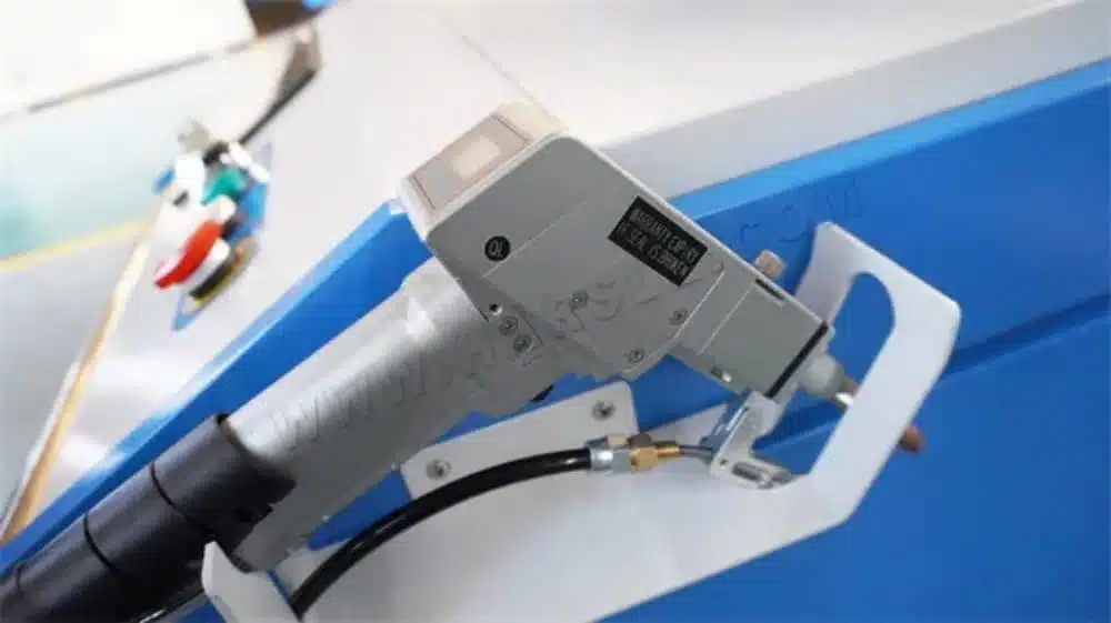 Machine de soudage laser