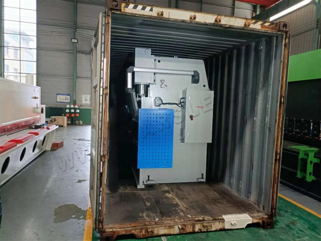 Prensa plegadora CN Australia-WC67K-160T3200