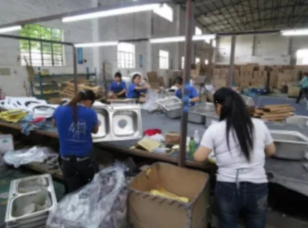 Processo di produzione del lavello in acciaio inossidabile