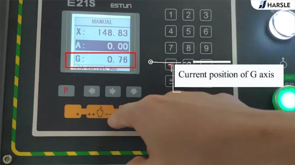 Como operar a máquina de corte guilhotina (E21S)?