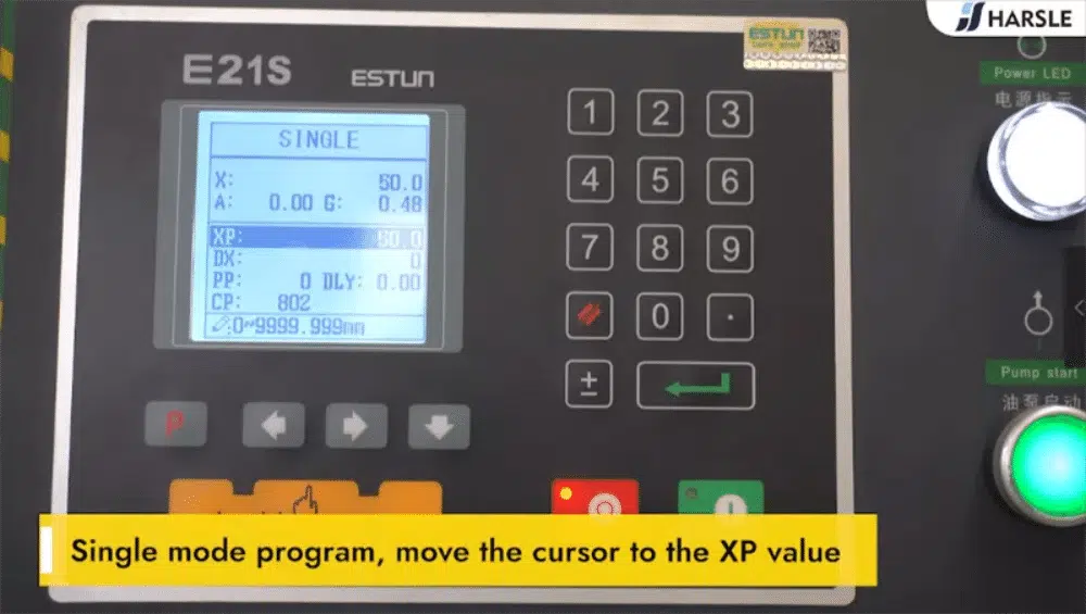 Como operar a máquina de corte guilhotina (E21S)?