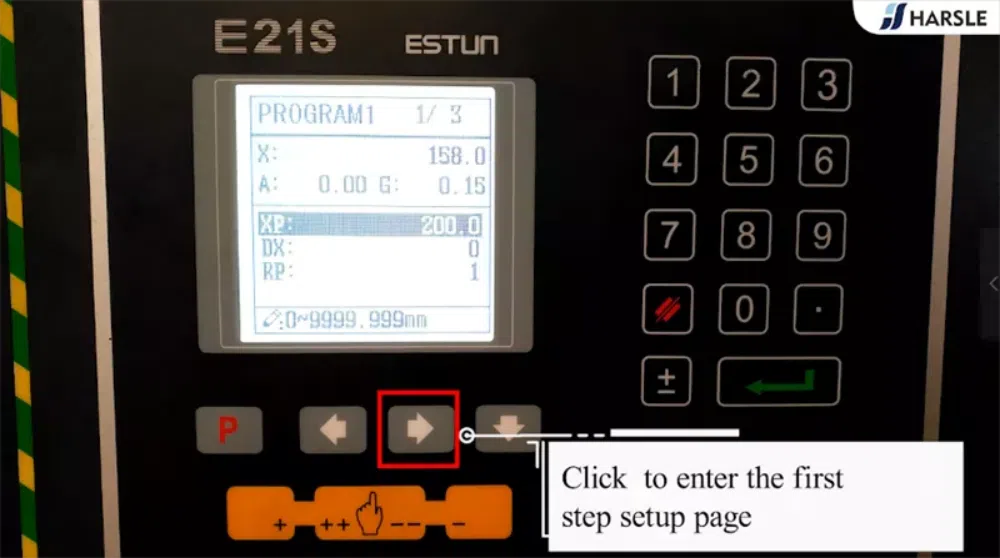 Como operar a máquina de corte guilhotina (E21S)?