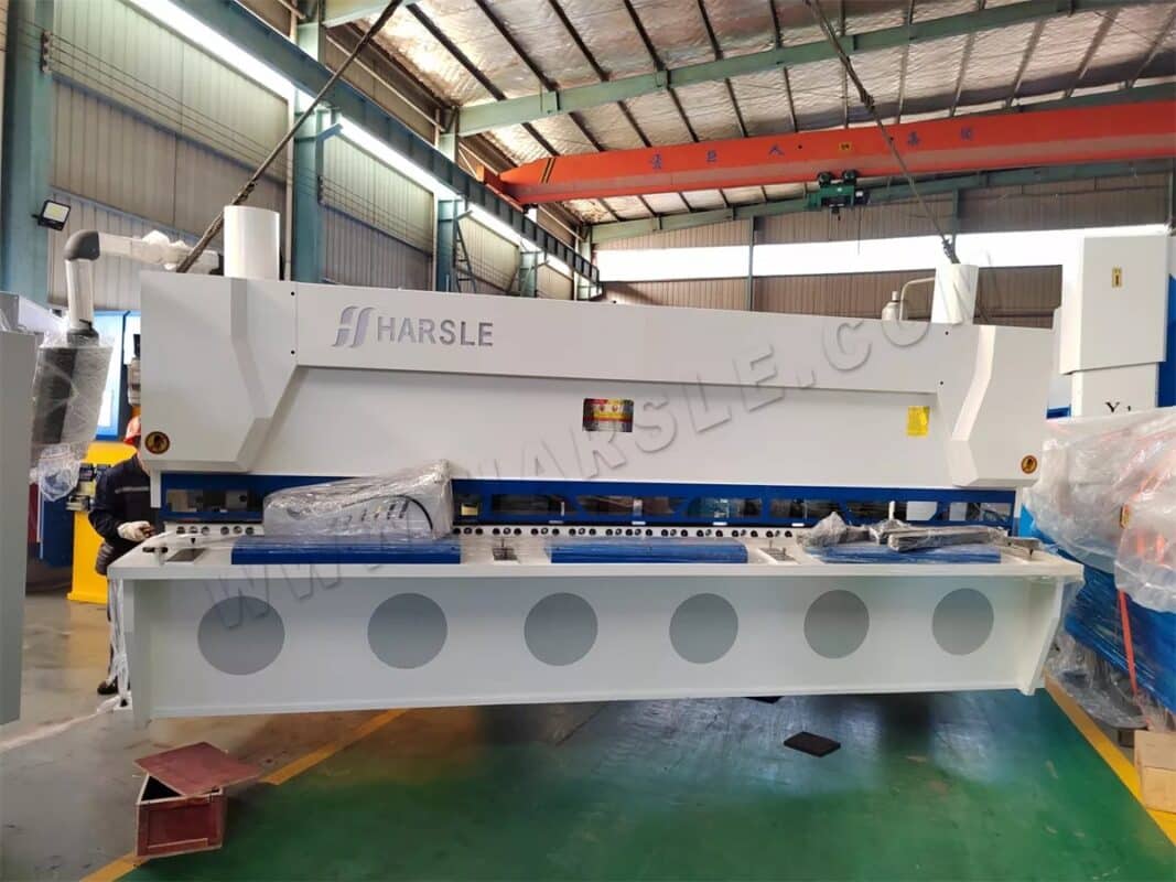 Australia-QC11K-8X4000 E21S Guillotine Shearing Machine