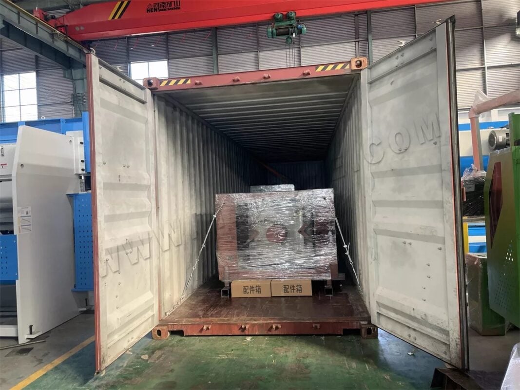 Croatia-2 Sets of Y27 Hydraulic Press And W12-6X3000 Rolling Machine