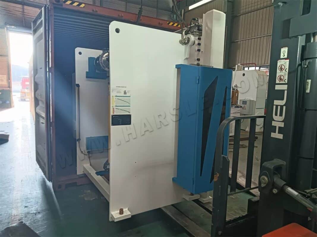 Argentina-WE67K-220T4000 CNC Press Brake & HS-3000W-6015 Laser Cutting Machine