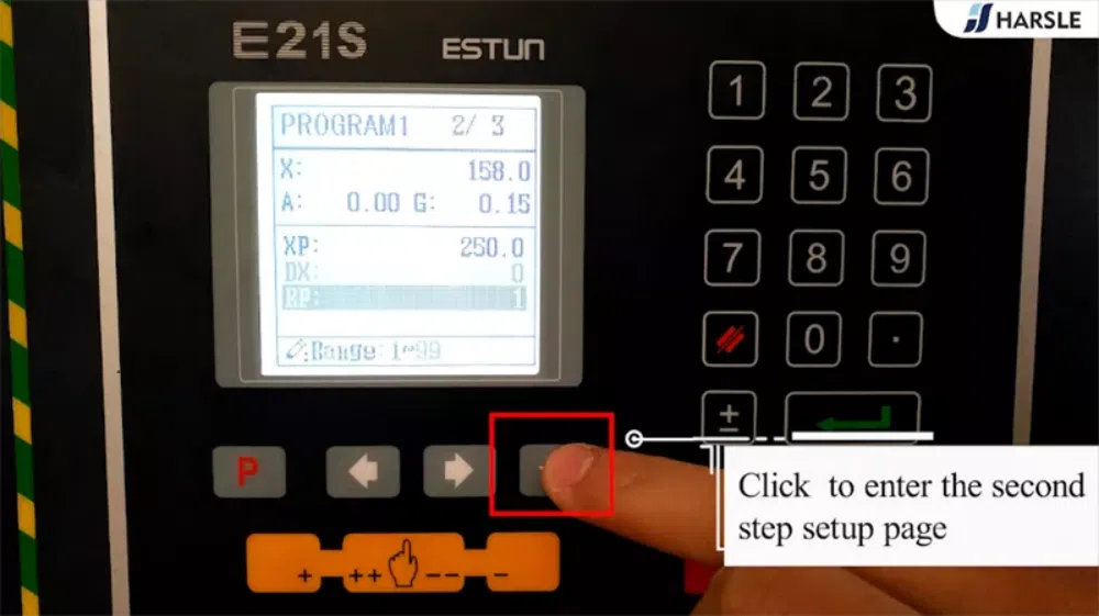 Como operar a máquina de corte guilhotina (E21S)?