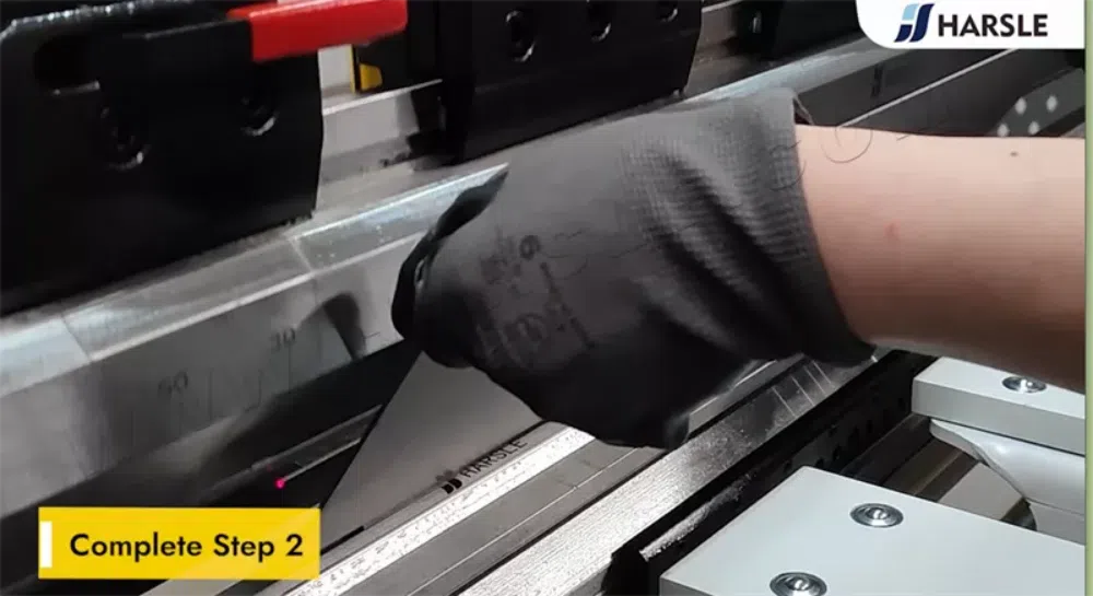 How to Operate the DA-53T Smart Press Brake Efficiently?