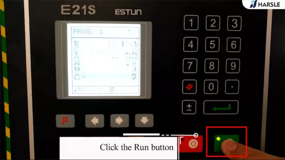Como operar a máquina de corte guilhotina (E21S)?