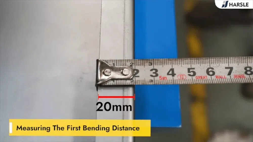كيفية تشغيل CNC Press Brake CT12 للثني الدقيق؟