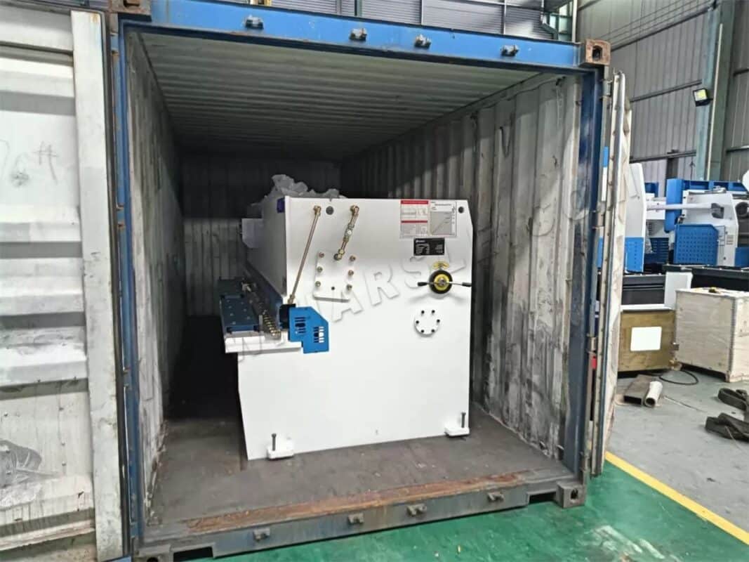 Presse piegatrici Jordan-2 WC67K-63T3200 NC e 2 cesoie QC12K-4X3200