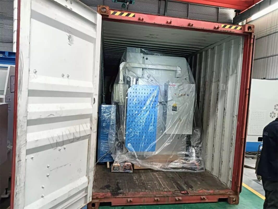 البرازيل - مجموعتان من مكبس الثني WC67K-160T3200 NC