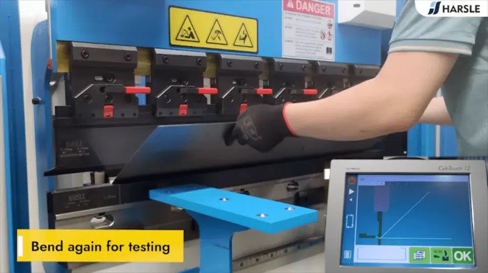 كيفية تشغيل CNC Press Brake CT12 للثني الدقيق؟