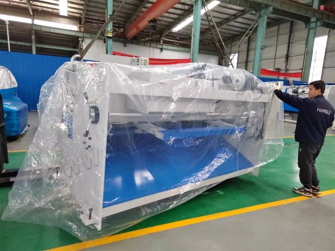 India-WC67K-80T3200 NC Press Brake And QC12K-4x2500 Swing Beam