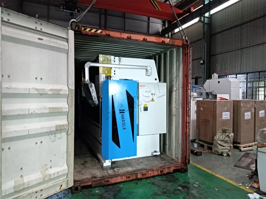 Brazil-WE67K-160T3200 CNC Press Brake & WC67K-50T2500 NC Press Brake