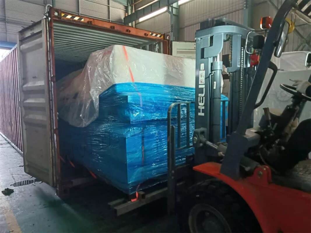 Presse plieuse CNC 8+1 axes WE67K-100T3200 DA-69T et machine de découpe laser HSX-3000W-3015