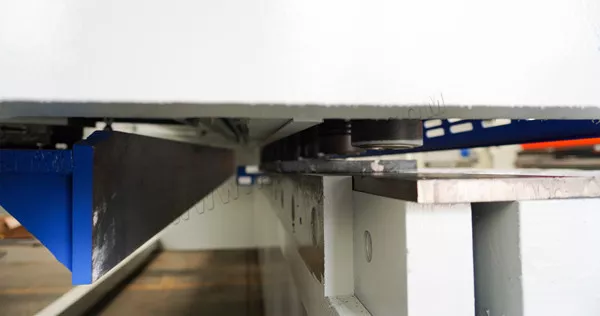 Was ist eine Guillotine-Schermaschine?