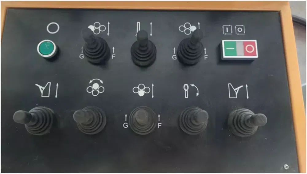 W12 Hydraulic CNC Rolling Machine Installation