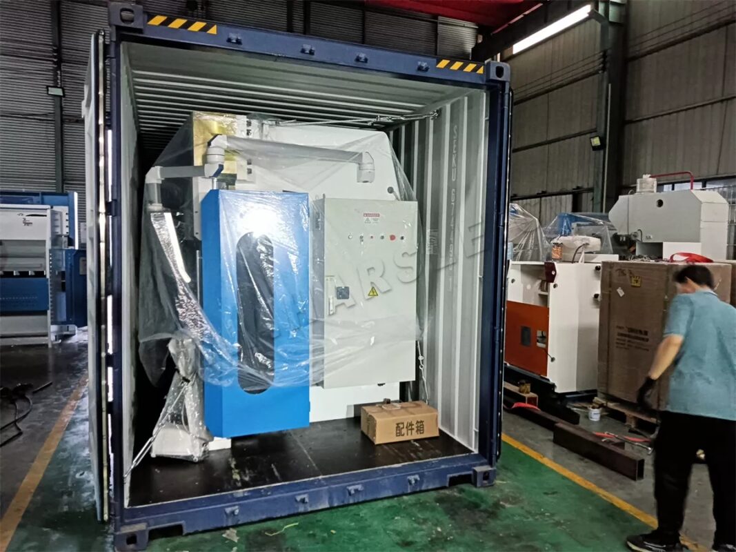 South Korea-WE67K-220T4000 CNC Press Brake