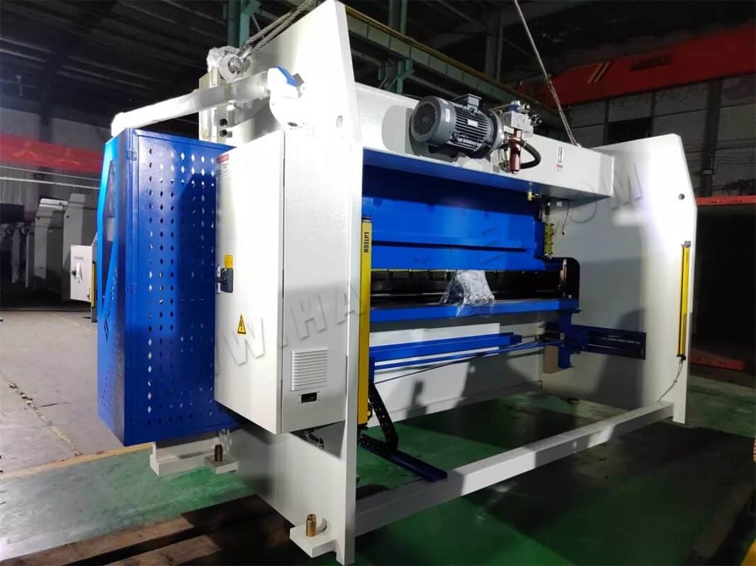 Ukraine-WE67K-100T4000 DA-58T 4+1 Axis CNC Press Brake