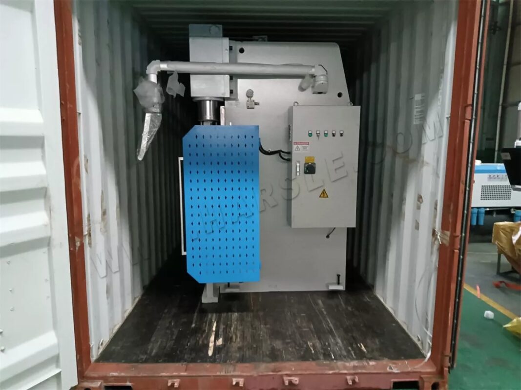 المغرب - مجموعتان من مكبس الثني WC67K-160T3200 NC وماكينة القص QC11K-8X3200