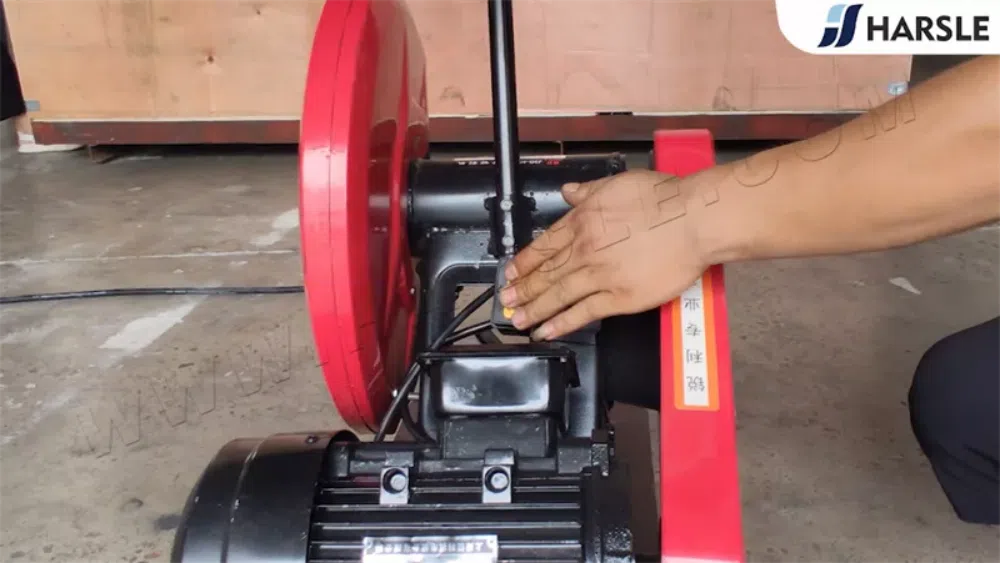 Máquina cortadora de tubos para la producción de carretillas