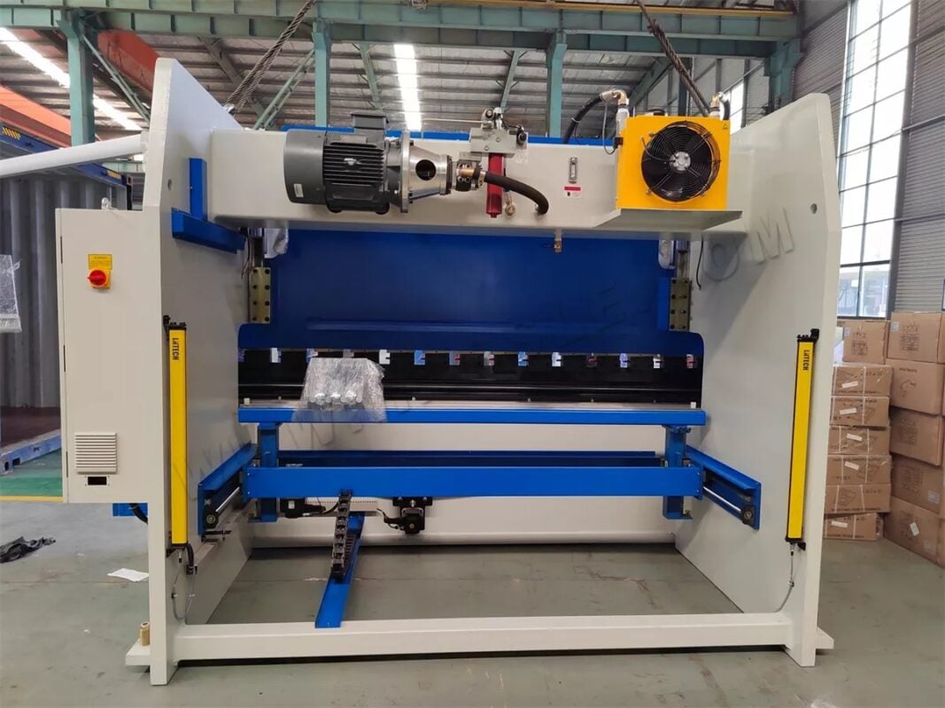 المكسيك-WE67K-160T3200 DA-53T 4+1 محور CNC مكبس فرامل