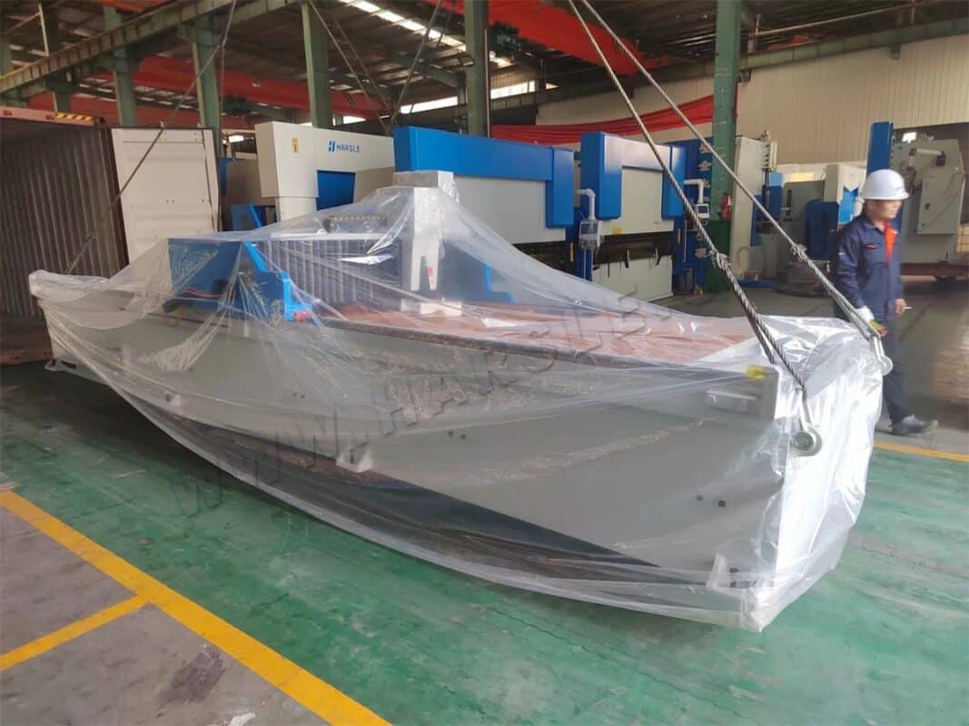 UAE-HSKC-4015 Horizontal Metal Sheet CNC V-Grooving Machine