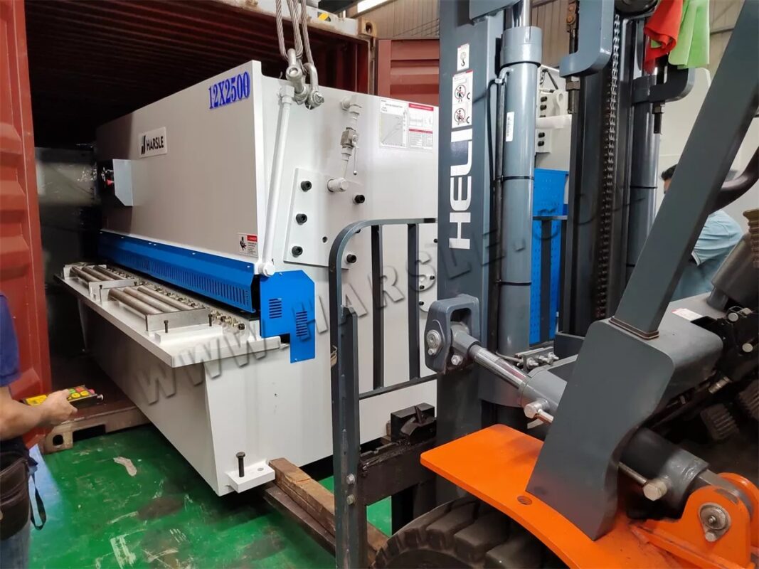 Ukraine-2 Sets of WC67K-63T2500 NC Press Brake & QC12K-12X2500 Shearing Machine