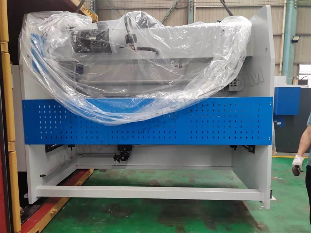 Argentina-2 Sets of WC67K-125T3200 Press Brake And WC67K-80T3200 Press Brake