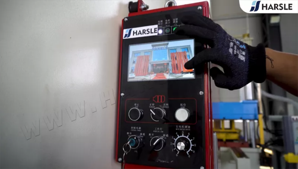 Automatic Corner Punching Line