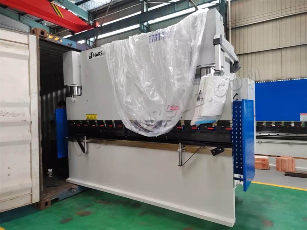 Saudi Arabia-WC67K-175T3200 HS-15T NC Press Brake