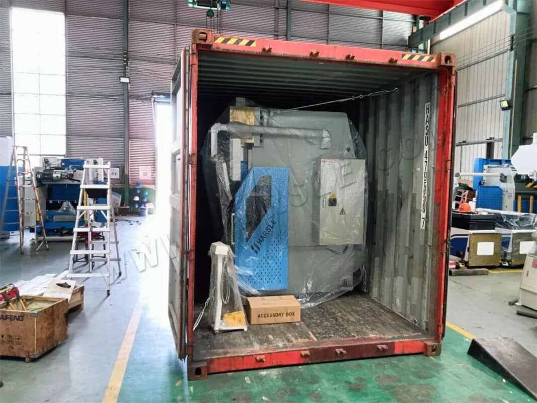 Prensa plegadora CNC WE67K-200T4000 de Eslovenia