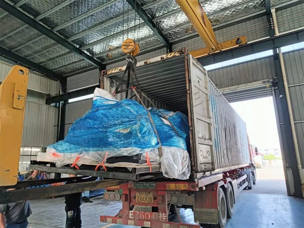 آلة القطع بالليزر لبنان-HSX-3000W-3015 ومكابس الثني CNC WC67K-100T3200