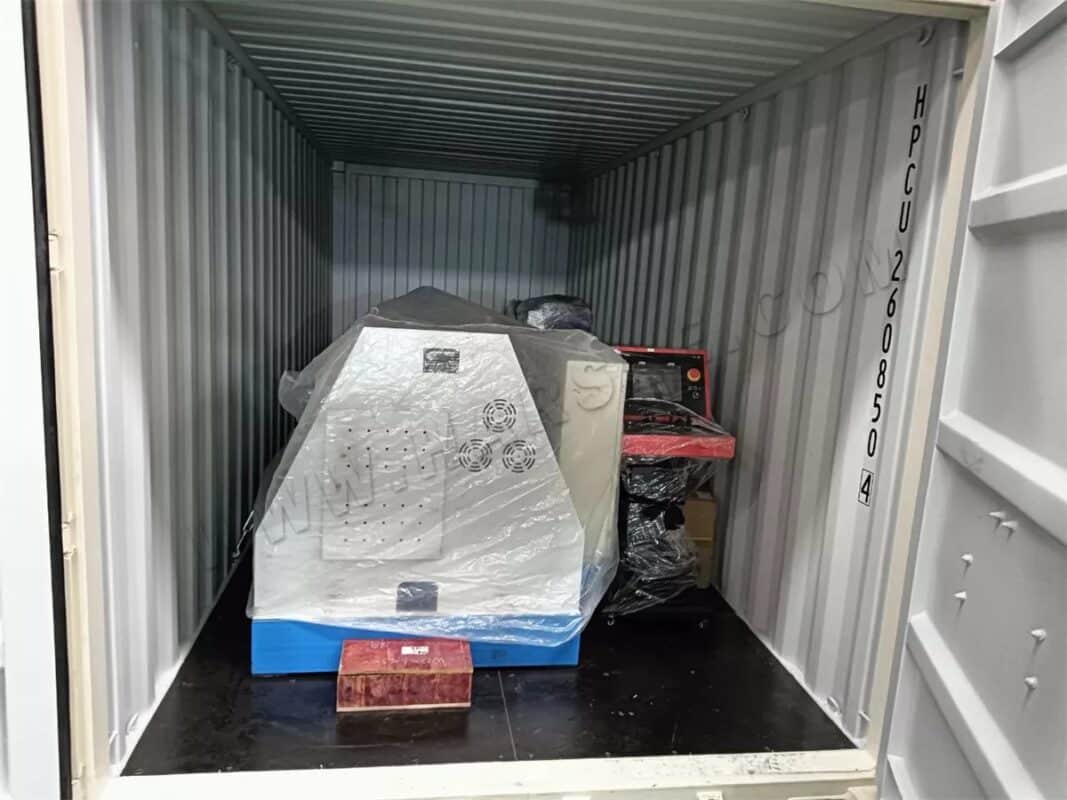 Pressa piegatrice CNC Kosovo-WE67K-160T3200 e macchina per taglio laser HST-3015-3000W