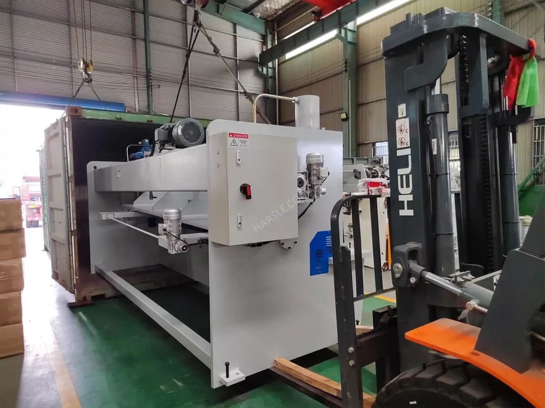 Argentina-HS-3000W-6015 Laser Cutting Machine