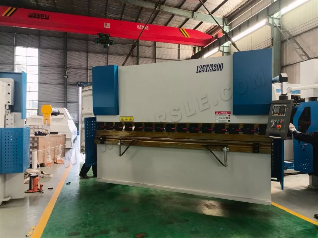 Argentina-Three sets of NC Press Brake With E21