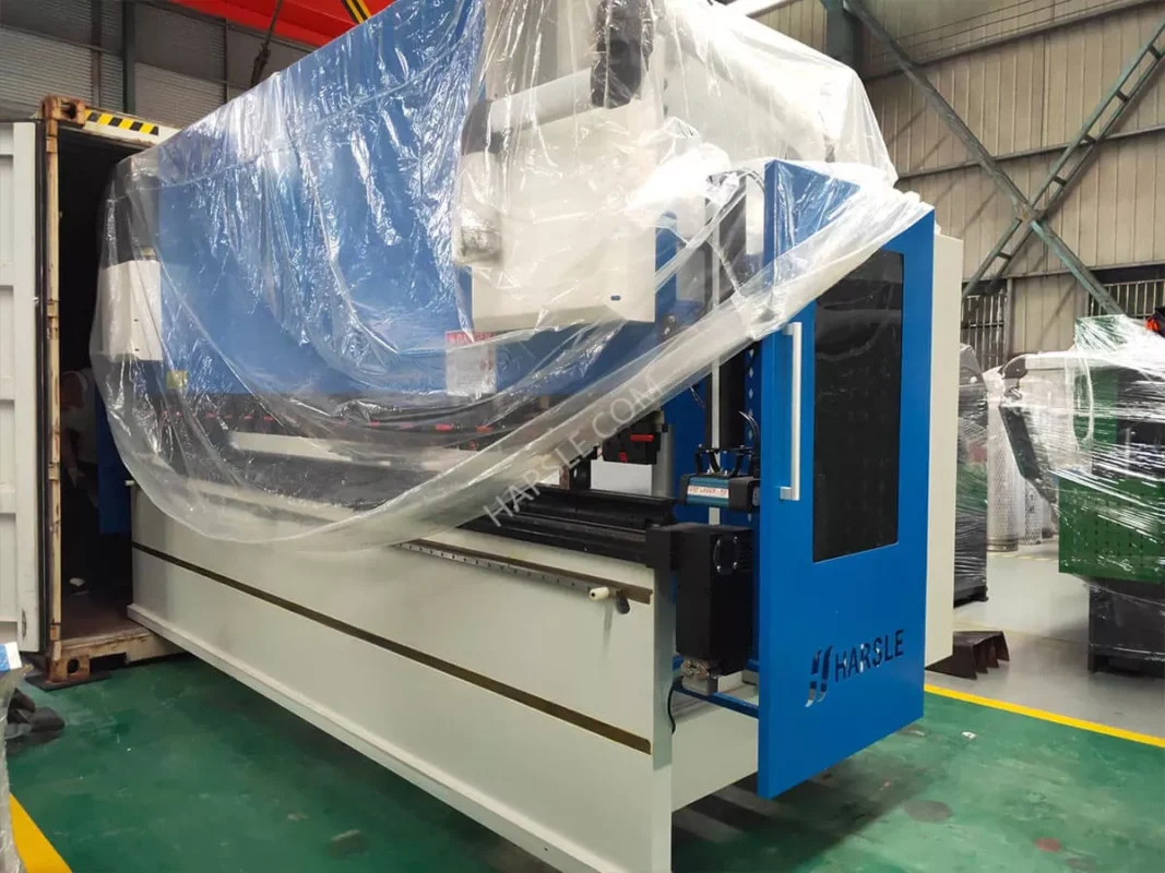 الأرجنتين-WE67K-200T4000 مكبس ثني CNC مع DA-66T 8+1 محور