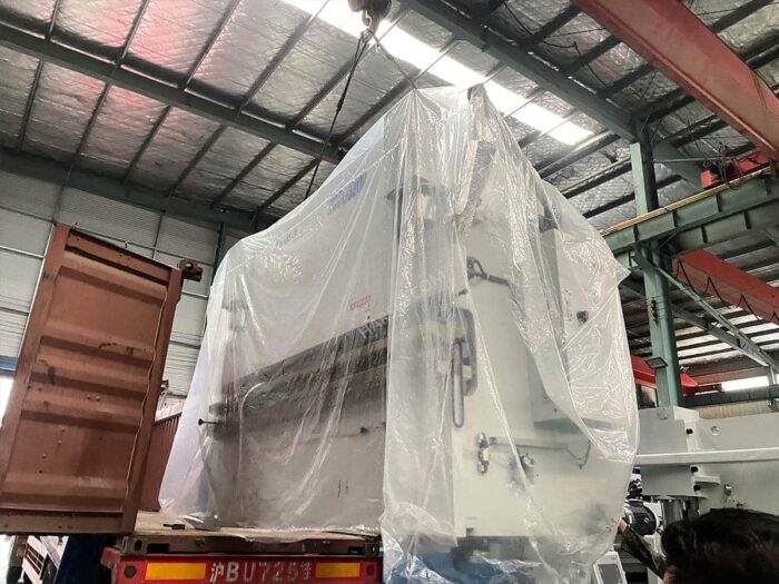 Australia QC11K 16X4000 Shearing Machine HARSLE Australia qc11k 16x4000 shearing machine harsle