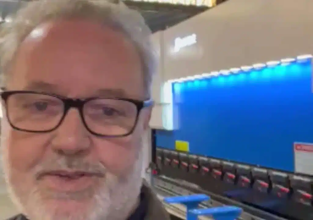 Brasilianischer Kunde lobt HARSLE CNC-Abkantpresse