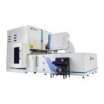 CNC-Blechbiegemaschine mit Zusatzwerkzeug