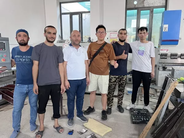 Odkrywanie nowych horyzontów Nasza wizyta w Uzbekistanie Klienci (5)