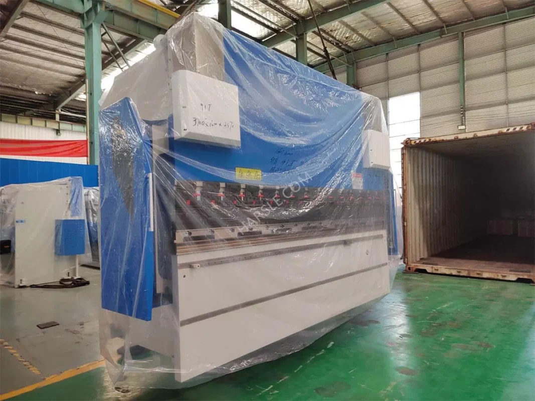 Prensa plegadora CNC India-WE67K-160T/3200 con eje DA69T de 8+1